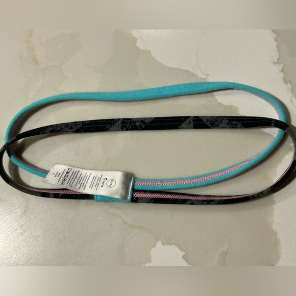 Lululemon (Ivivva Kids Lululemon) Yoga/Sports Headband (Fits youth to adult) - Picture 2 of 6